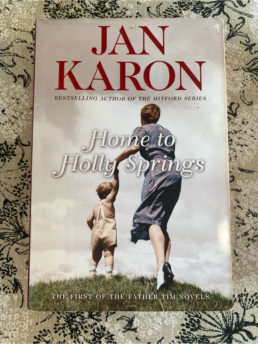 Home to Holly Springs - White/Red Book Cover